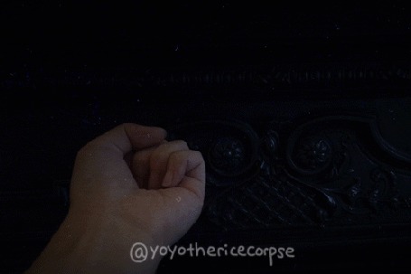 Анимация Из огоньков, вылетевших из руки, получается кролик, by yoyothericecorpse