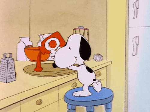 Анимация Пес Snoopy / Снули готовит пиццу, гифка Пес Snoopy / Снули готовит пиццу