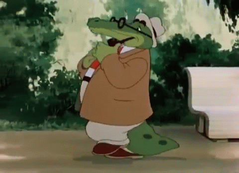 Анимация Крокодил с трубкой прогуливается по парку, кадр из мультфильма Мойдодыр, гифка Крокодил с трубкой прогуливается по парку, кадр из мультфильма Мойдодыр