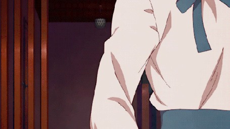 Анимация Saber / Сэйбер из аниме Fate / stay night / Судьба / Ночь схватки пятиться назад