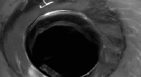 Анимация Появляющийся и исчезающий глаз в водовороте