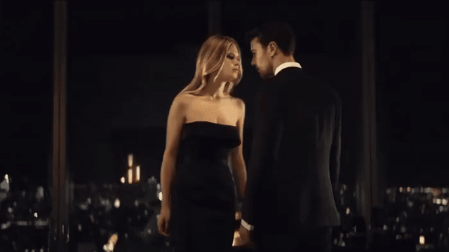 Анимация Пара из рекламы HUGO BOSS THE SCENT, гифка Пара из рекламы HUGO BOSS THE SCENT