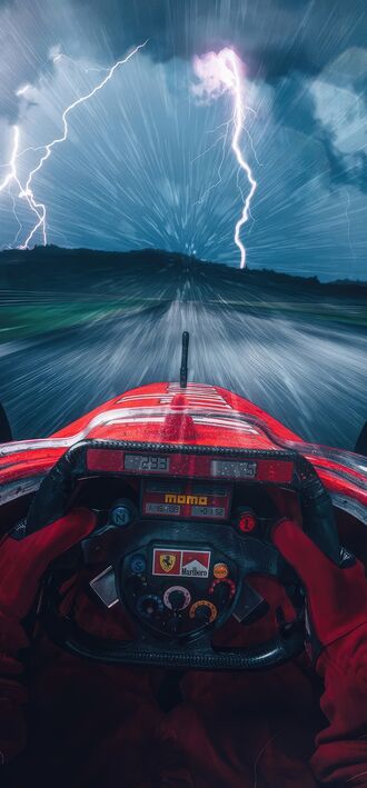обои на телефон Гоночный автомобиль Ferrari стремительно движется вперед, окруженный молниями и дождем (Marlboro Momo)