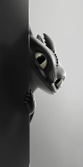 Обои на телефон Беззубик из мультфильма Как приручить дракона / How to Train Your Dragon выглядывает из-за темной вертикальной поверхности, на фоне светлого градиента